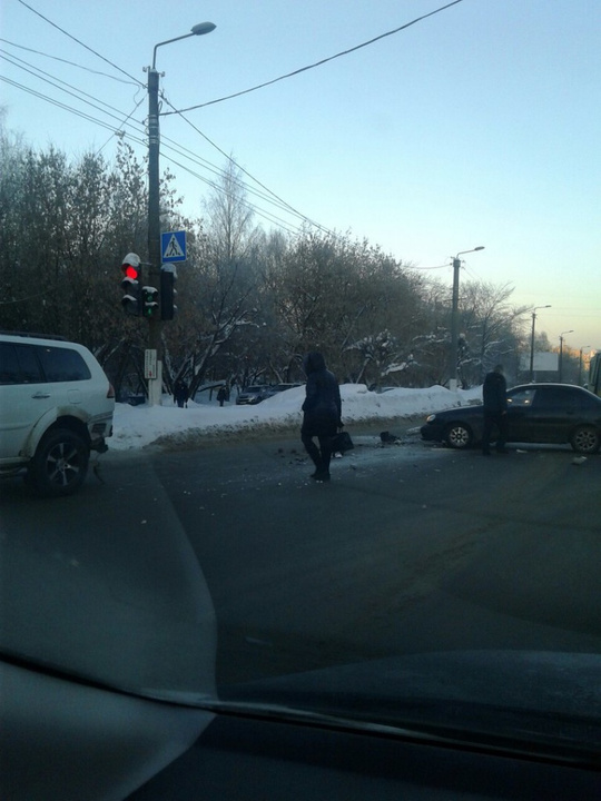 В Кирове из-за аварий затруднено движение в районе Зонального (ФОТО)