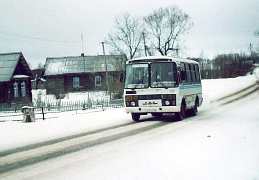 Сел транспорт. Муром Урваново. Автобус Муром-Урваново. Автобус ПАЗ В селе. Деревенский автобус.