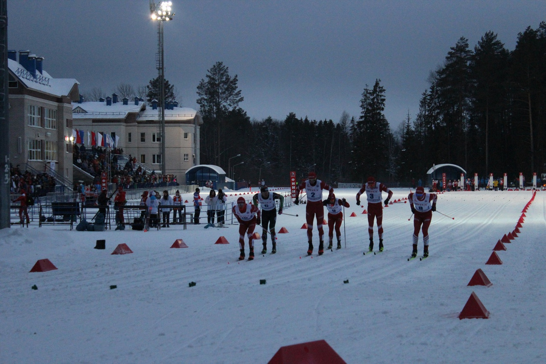 Следующий этап кубка. Лыжные гонки природа. Лыжная гонка Большунова. Лыжные гонки Новосибирск спринт.