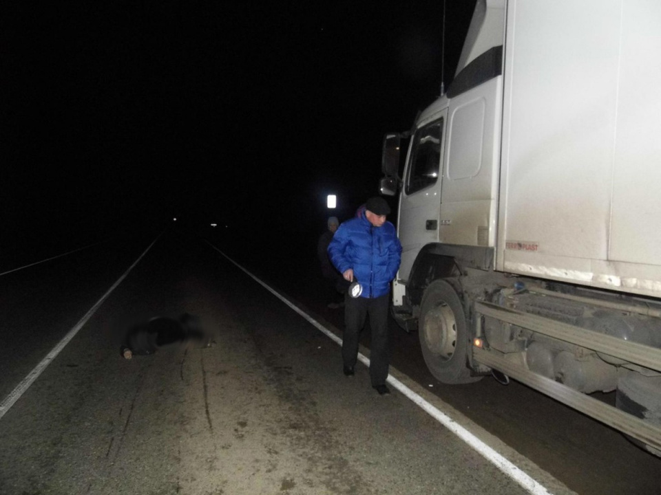 В Кировской области пешехода два раза переехали грузовики (ФОТО)