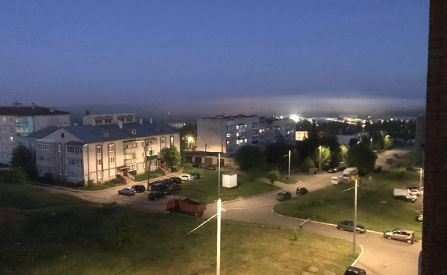 Жители Радужного жалуются на смог с тлеющего полигона в Лубягино