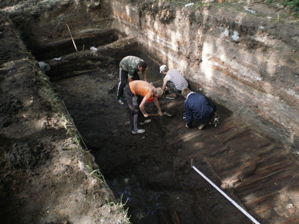 Кировские археологи возобновили раскопки Хлыновского кремля