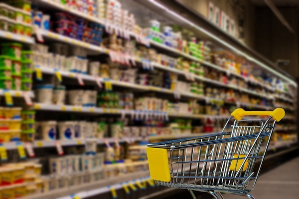 В Кировской области ведется мониторинг наличия продуктов питания в магазинах