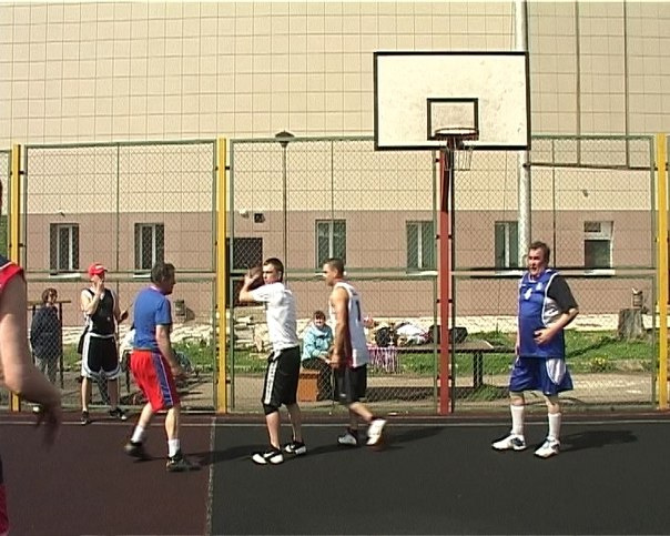 Кировские регбисты полны планов, жители города готовятся к стритболу и другие спортивные итоги дня