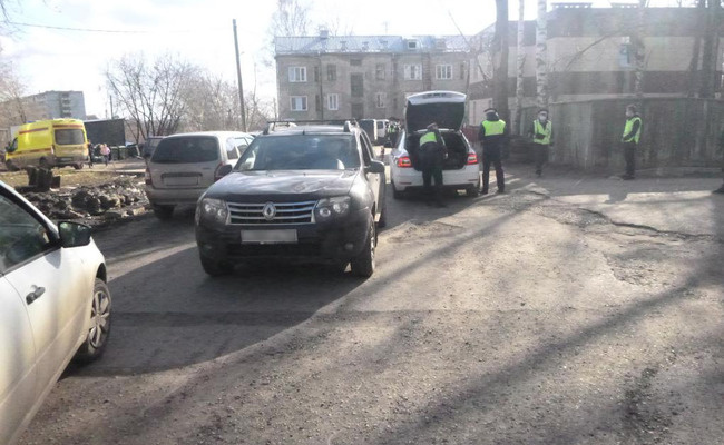 Кировчанин, сбивший в апреле двух пешеходов, в момент ДТП перепутал педали газа и тормоза
