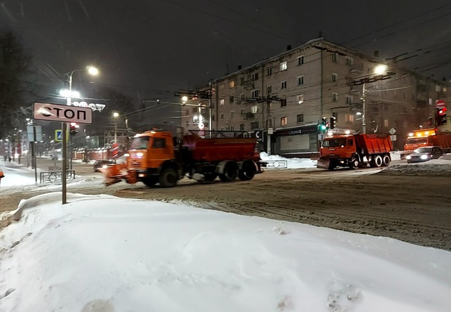 Управляющие компании Кирова оштрафовали на 4 миллиона рублей за плохую уборку дворов