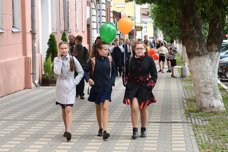Первое сентября в Кирове. Фоторепортаж с улиц