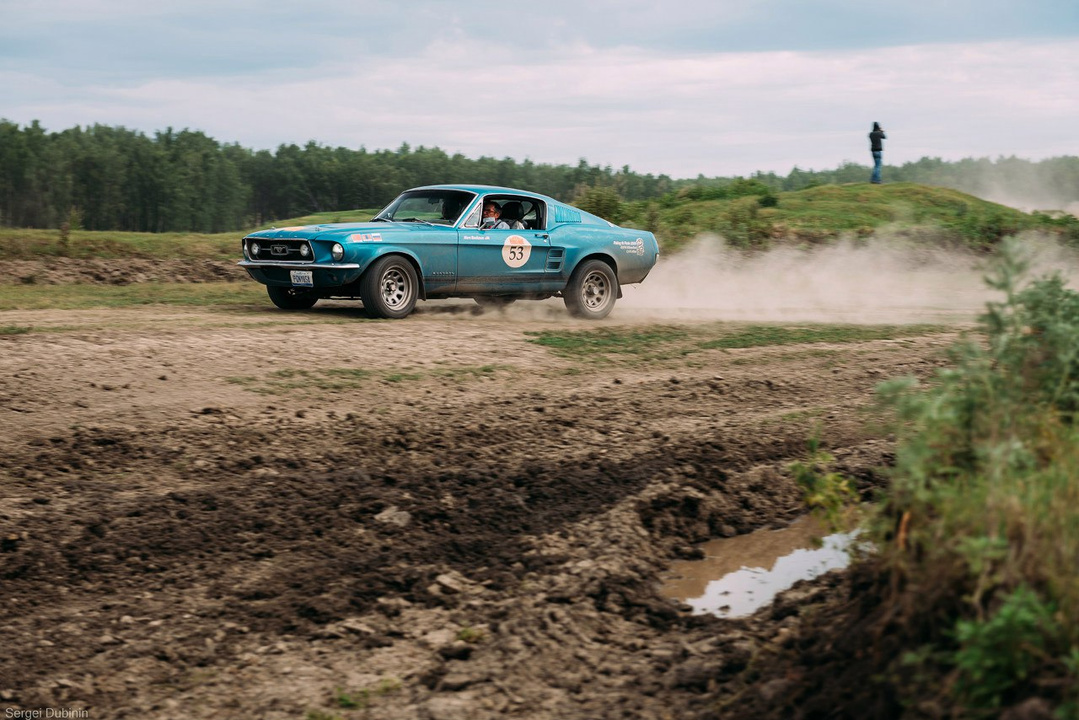 Через Кировскую область промчались раритетные Ford Mustang, Alfa Romeo, Porsche и другие авто (ФОТО)