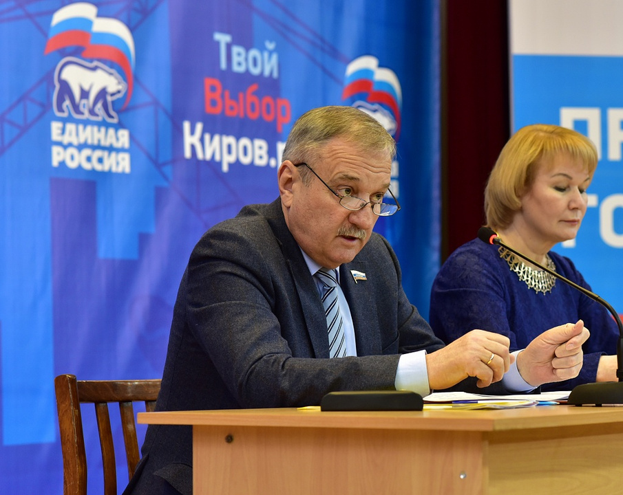 Участники предварительного голосования «Единой России» подписали меморандум о моральных принципах поведения на выборах