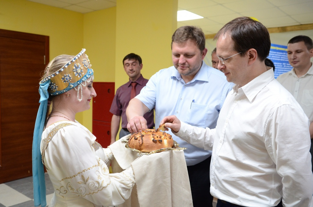Приключения министра в Кирове. «Аll inclusive»