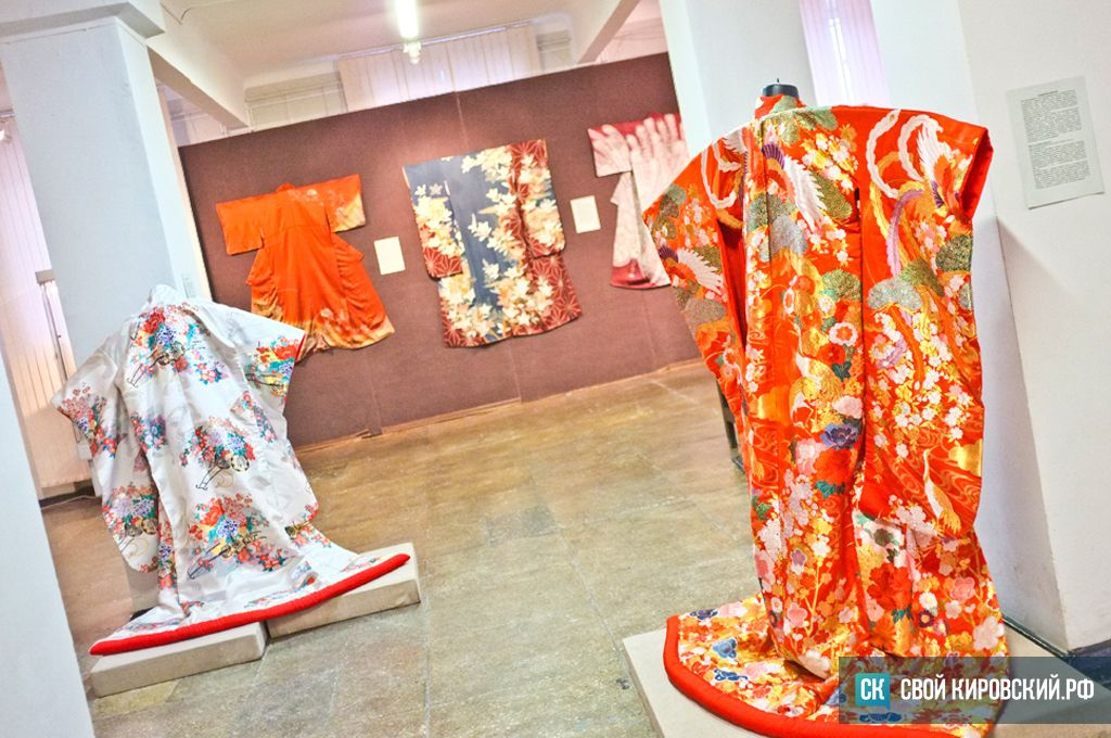 В Кирове открылась выставка «Тысяча и одно кимоно»