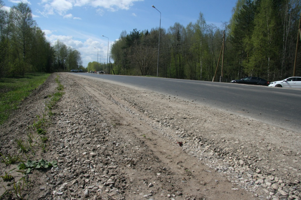 В Кирове приняли первую отремонтированную в этом году дорогу: специалисты утверждают, что она идеальна  (видео, фото)