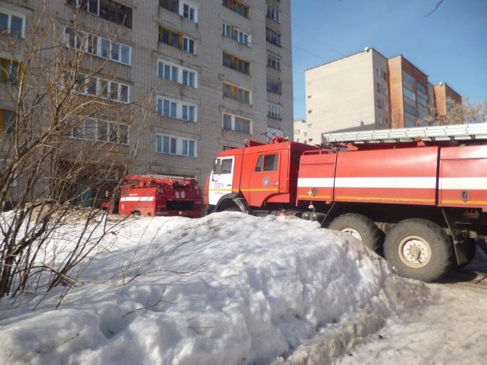 В Кирове во время пожара эвакуировали более 20 человек