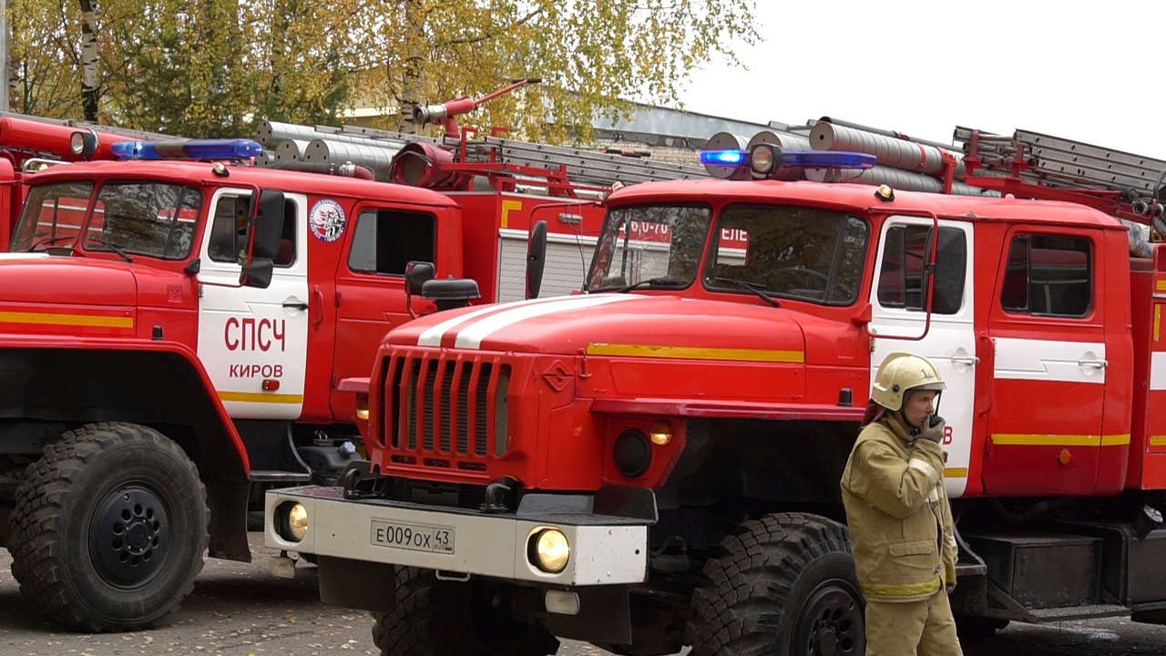 В Кирове прошли совместные учения Росгвардии и МЧС | 20.10.2023 | Киров -  БезФормата