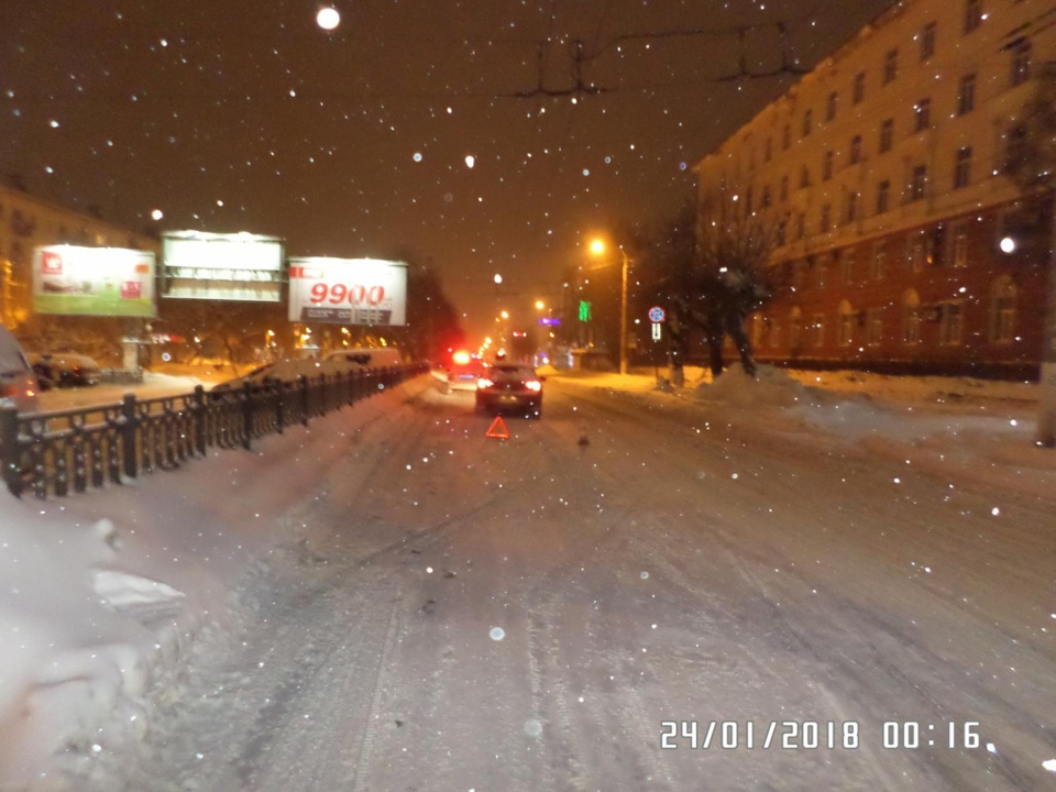 Едем киров. Проехал на красный ночью зимой. Что происходит 23 января в Кирове.