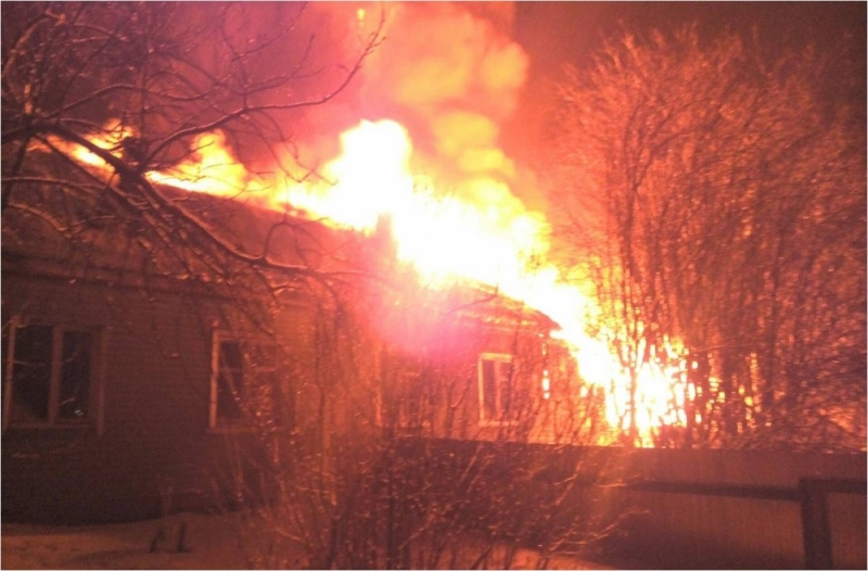 Следователи выяснят причины пожара в Пижанке, унёсшего жизни четырёх человек (ФОТО)