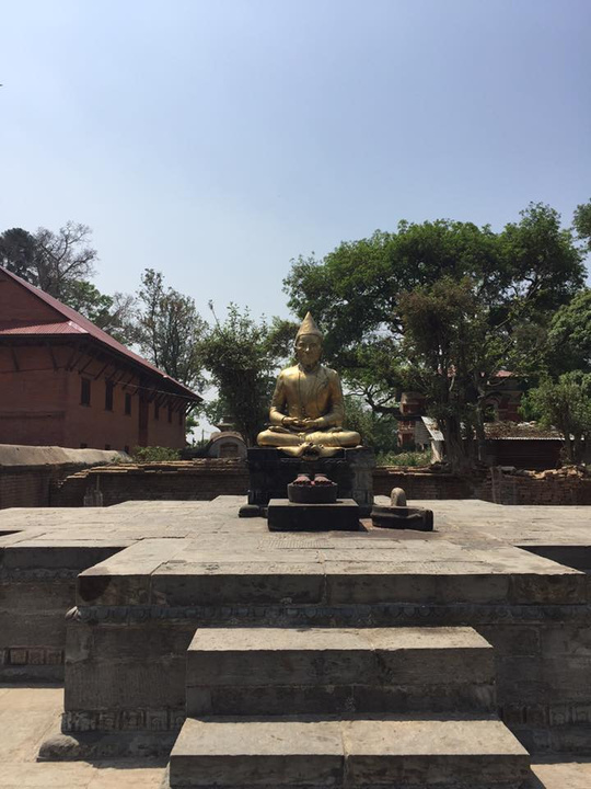 Никита Белых похвастался экзотическими фото с отдыха в Катманду