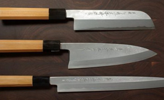 Форма и свойства ручки для ножа