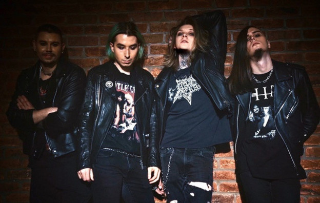 NEVERLOVE
