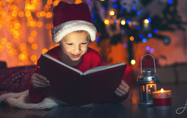 Волшебные сказки у Рождественской ели