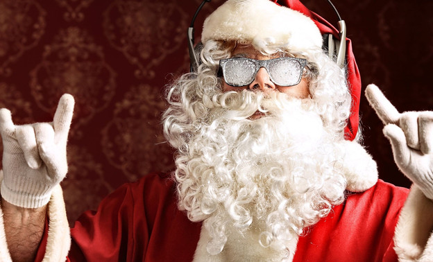 Дед Мороз: «Я не стодолларовая бумажка, которая всем нравится. И не клоун»