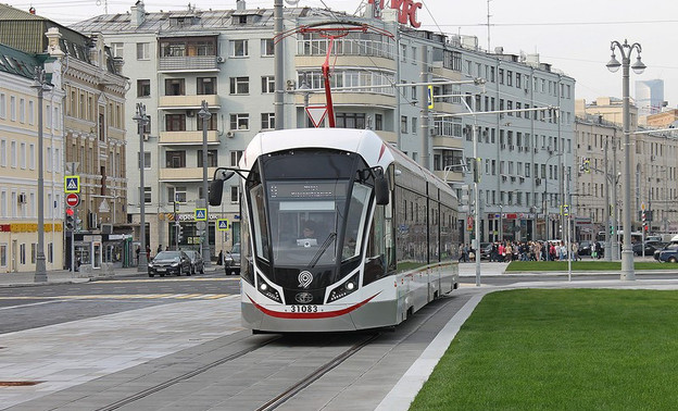 Трамвай на Белорусской, Москва преображается...
