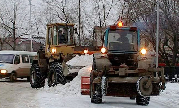 Водитель «САХ»: «Можно хоть в бубен бить, но чистить улицы от снега лучше не станут»