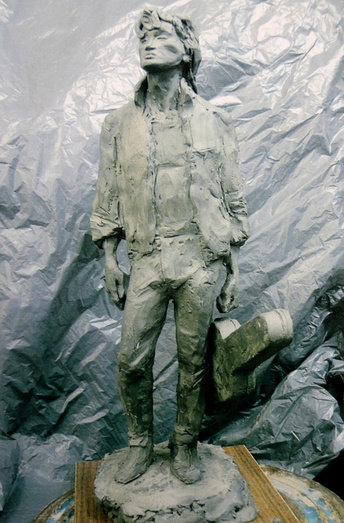 Скульптура Цоя в Кирове: ожидания и реальность