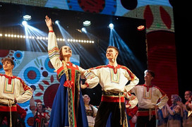 Александр Соколов поздравил кировских работников культуры с праздником