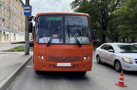 В Кирове в автобусе травмировалась 85-летняя женщина