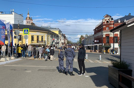 В Кирове росгвардейцы задержали подозреваемого в грабеже магазина