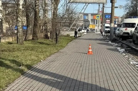 В Кирове водитель электросамоката сбил пешехода и скрылся