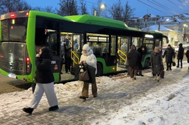 Контролёры ежедневно проверяют оплату проезда в кировском общественном транспорте