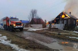 За сутки в Кировской области сгорели два садовых дома из-за печей