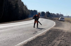 В Кировской области обновляют разметку на трассах