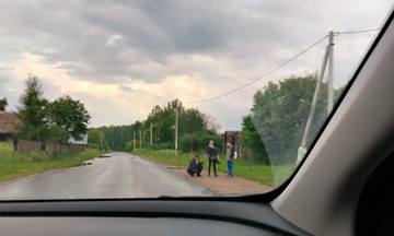 Жители Самылёнок просят оборудовать остановку
