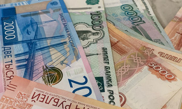 Средние предлагаемые зарплаты в России за год выросли на 20%