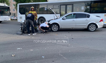 Второе ДТП за вечер: на Горького пострадал мотоциклист