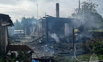 При двух пожарах в Кировской области один человек погиб, один пострадал