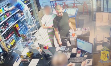В Кирове идёт розыск посетителя АЗС