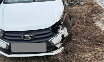 В Верхнекамском районе столкнулись «Лада Гранта» и грузовик