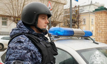 Жителя Кирова поймали с водкой и сыром