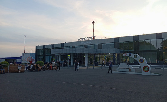 Аэропорт Победилово приостановил приём и выпуск самолётов