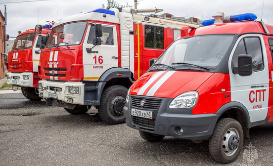 В Слободском загорелось здание на Советской