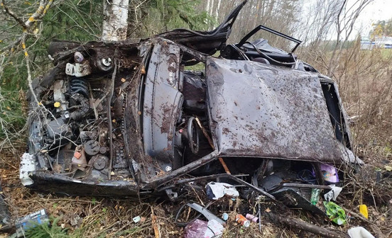 В Советском районе ВАЗ опрокинулся: пострадали три человека