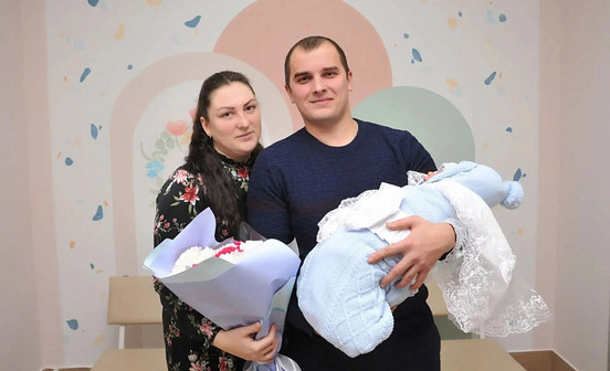 Более 6,7 тыс. кировских мам получают выплату на первенца