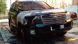 На Герцена ночью вспыхнула Toyota Land Cruiser