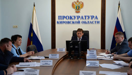 Прокуратура Кировской области за год обеспечила доступ инвалидов к 200 соцобъектам