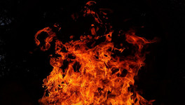 Житель Немского района случайно сжёг свою мать
