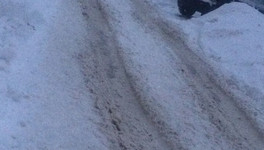 Соцсети: скорая помощь не могла вывезти из заваленного снегом двора ребёнка с отёком Квинке